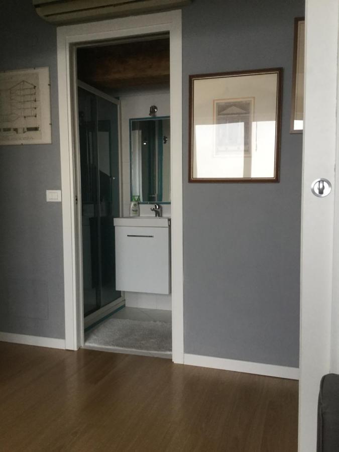 Mansarda Centrale Vista Mare Apartman Trieszt Kültér fotó